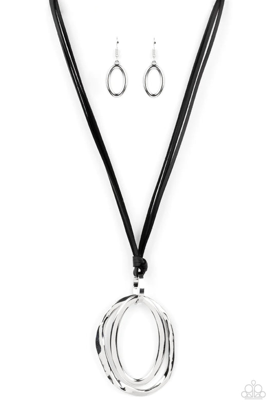 Long OVAL-due - Black Necklace
