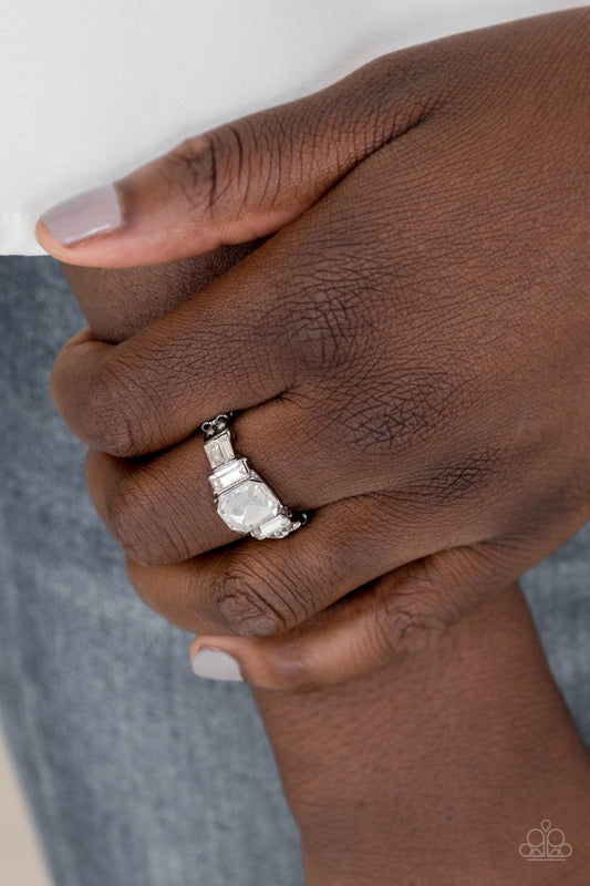 Born To Rule - Black ring