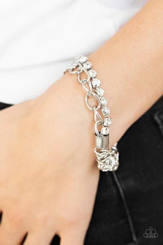 Glamour Grid - White rhinestones stretchy band bracelet
