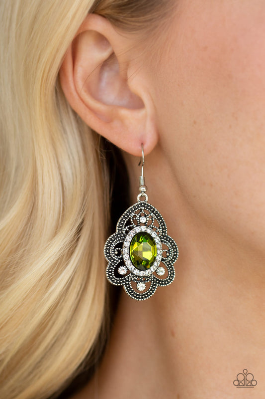 Reign Supreme - Green earrings