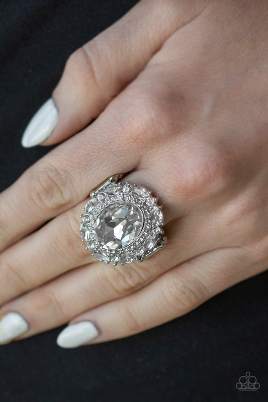 Show Glam - White gem ring