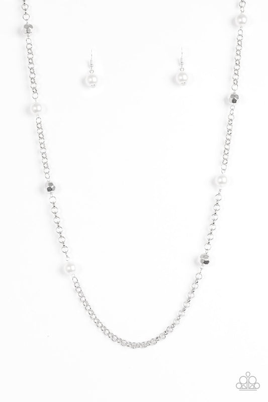 Showroom Shimmer - White pearl necklace