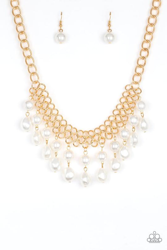 5th Avenue Fleek - Gold/White Pearl necklace