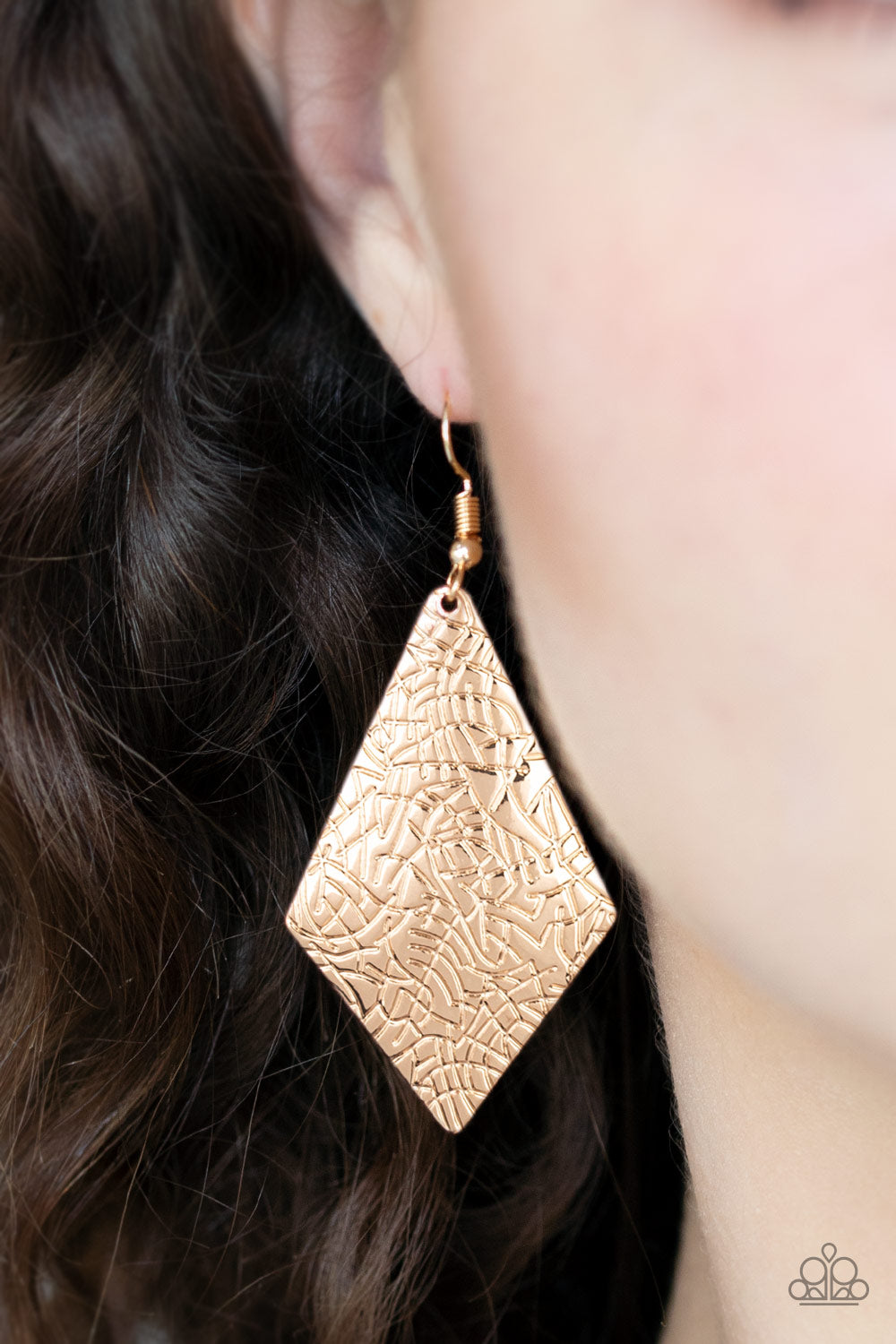 Texture Retreat - Gold earring