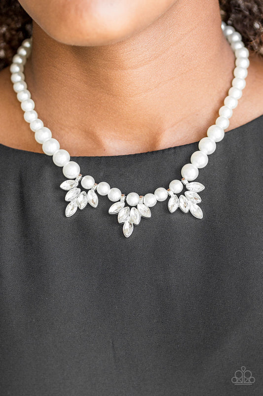 Society Socialite - White pearl necklace