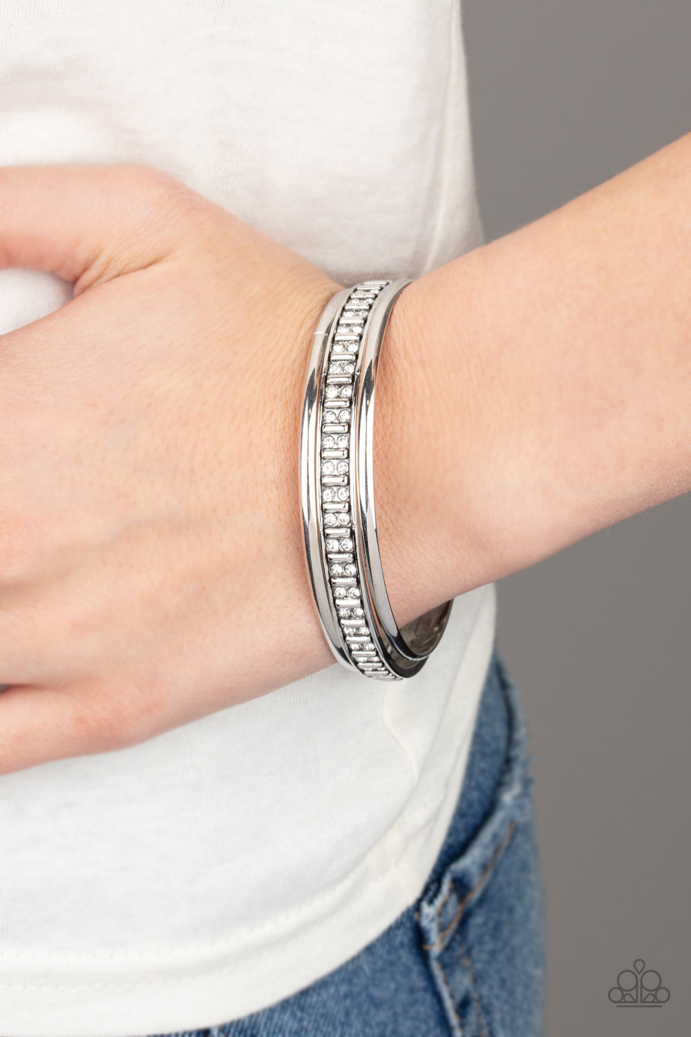 Flawless Flaunter - White rhinestones bangle bracelet