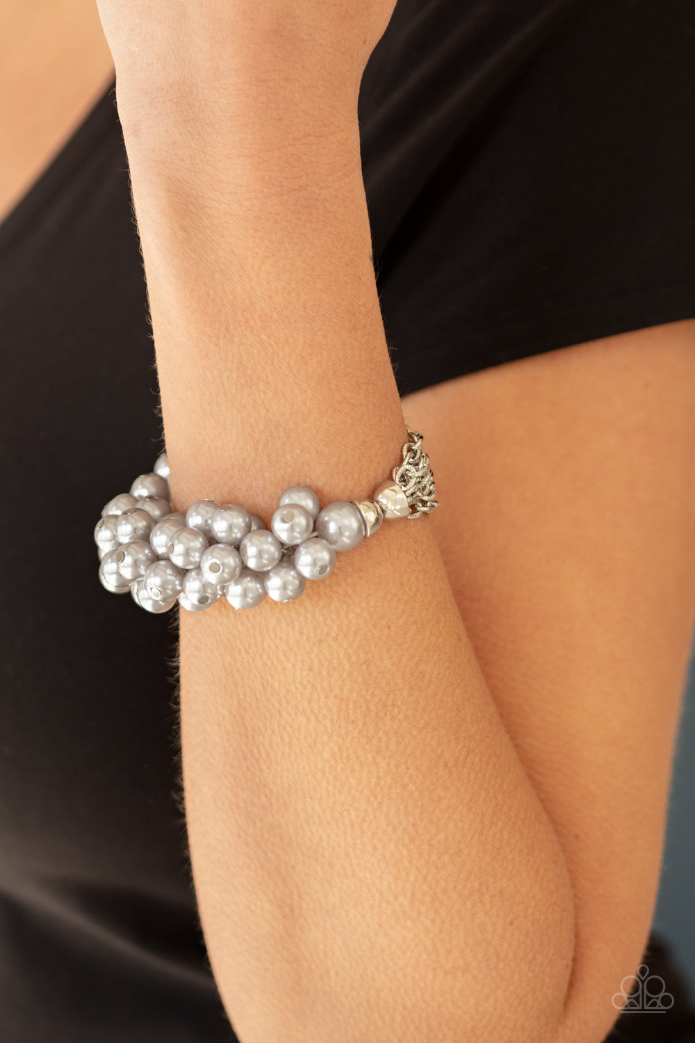 Up Class Clash - Silver pearl bracelet