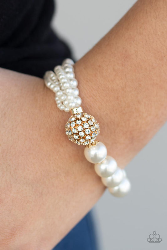 Vintage Collision - Gold/White pearl bracelet