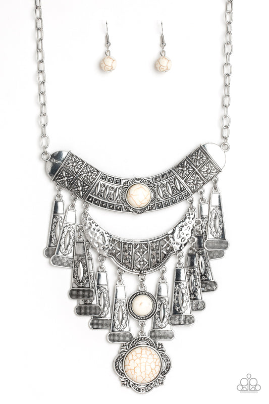 Sahara Royal - White necklace