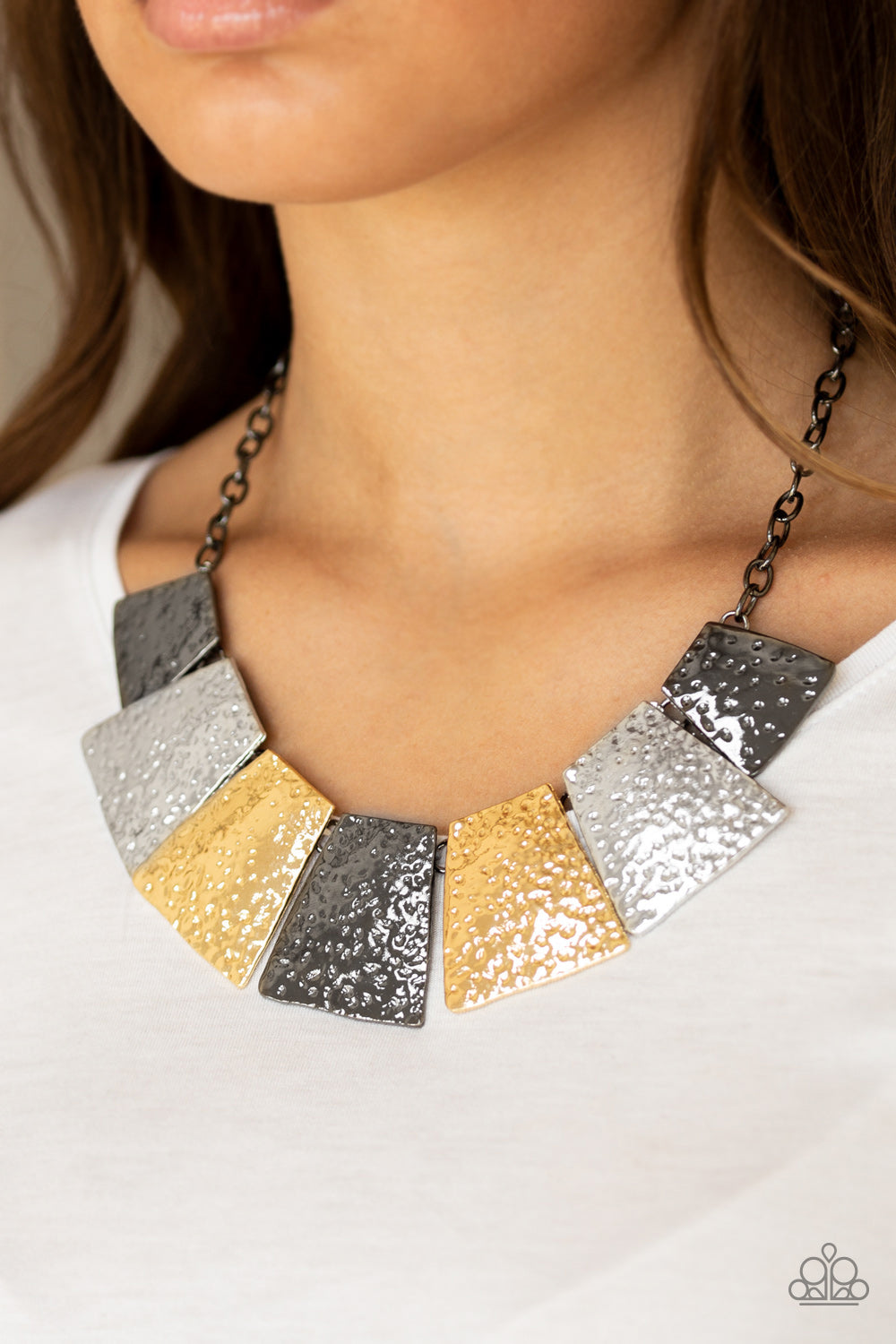 Here Comes The Huntress - Mixed Metal/Multicolor necklace
