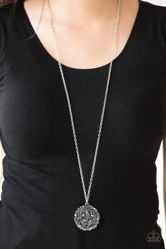 Royal In Roses - White rhinestones necklace