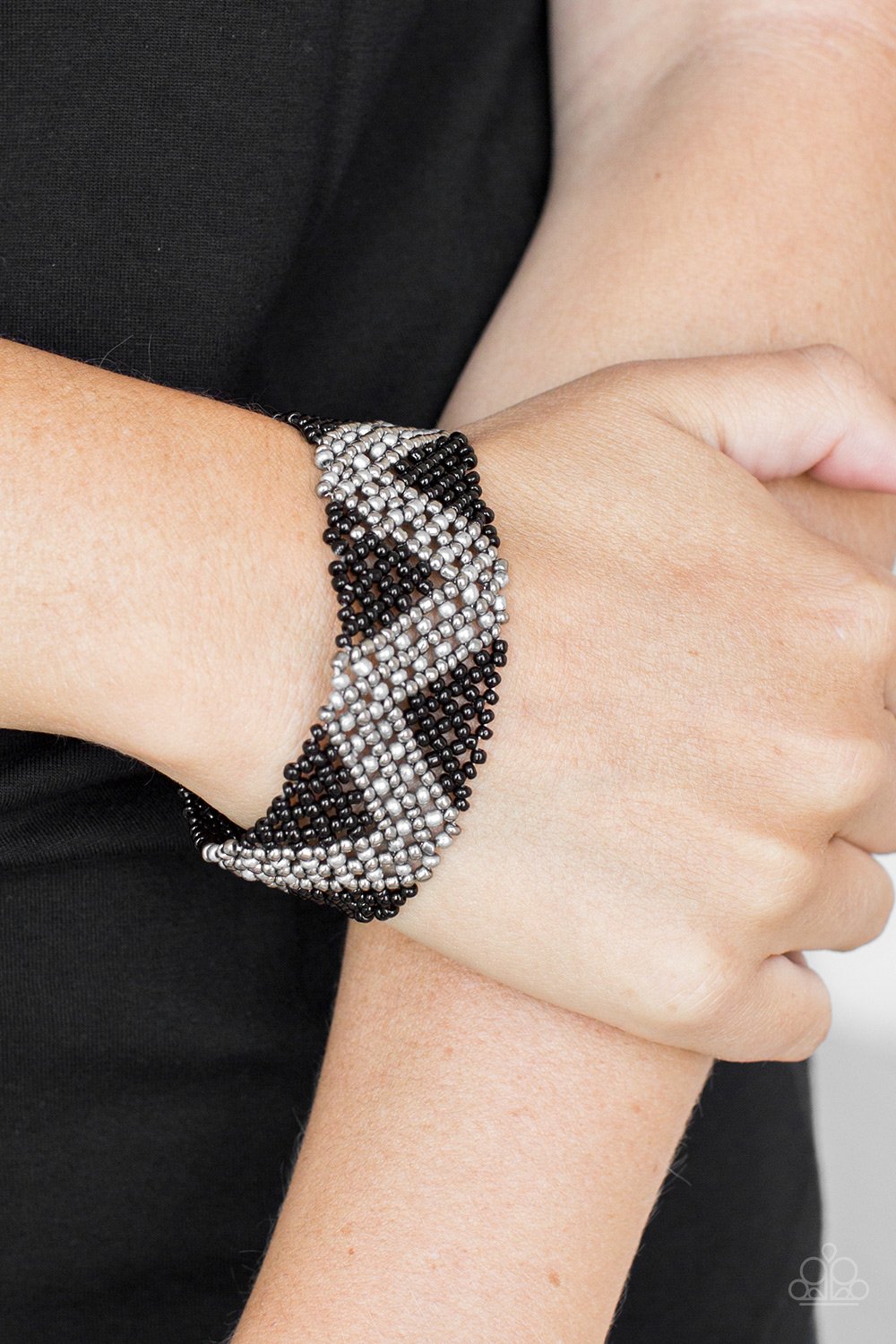 Desert Loom - black/silver bracelet