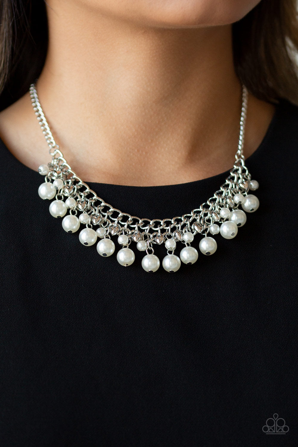 Duchess Dior  - white pearl necklace
