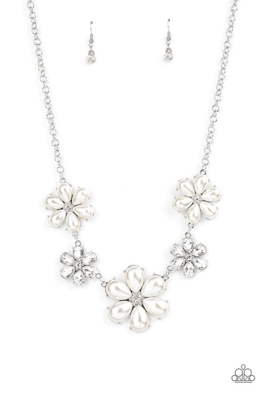Fiercely Flowering - White pearl necklace