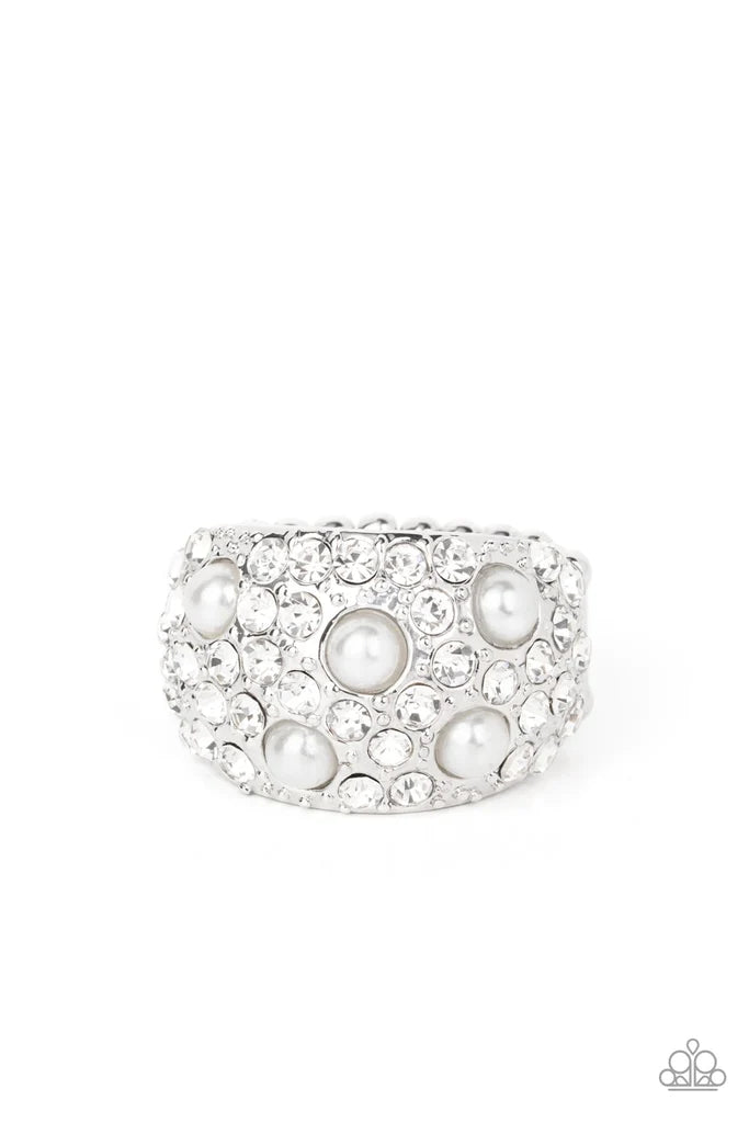 Gatsby's Girl - White rhinestones/White Pearl ring