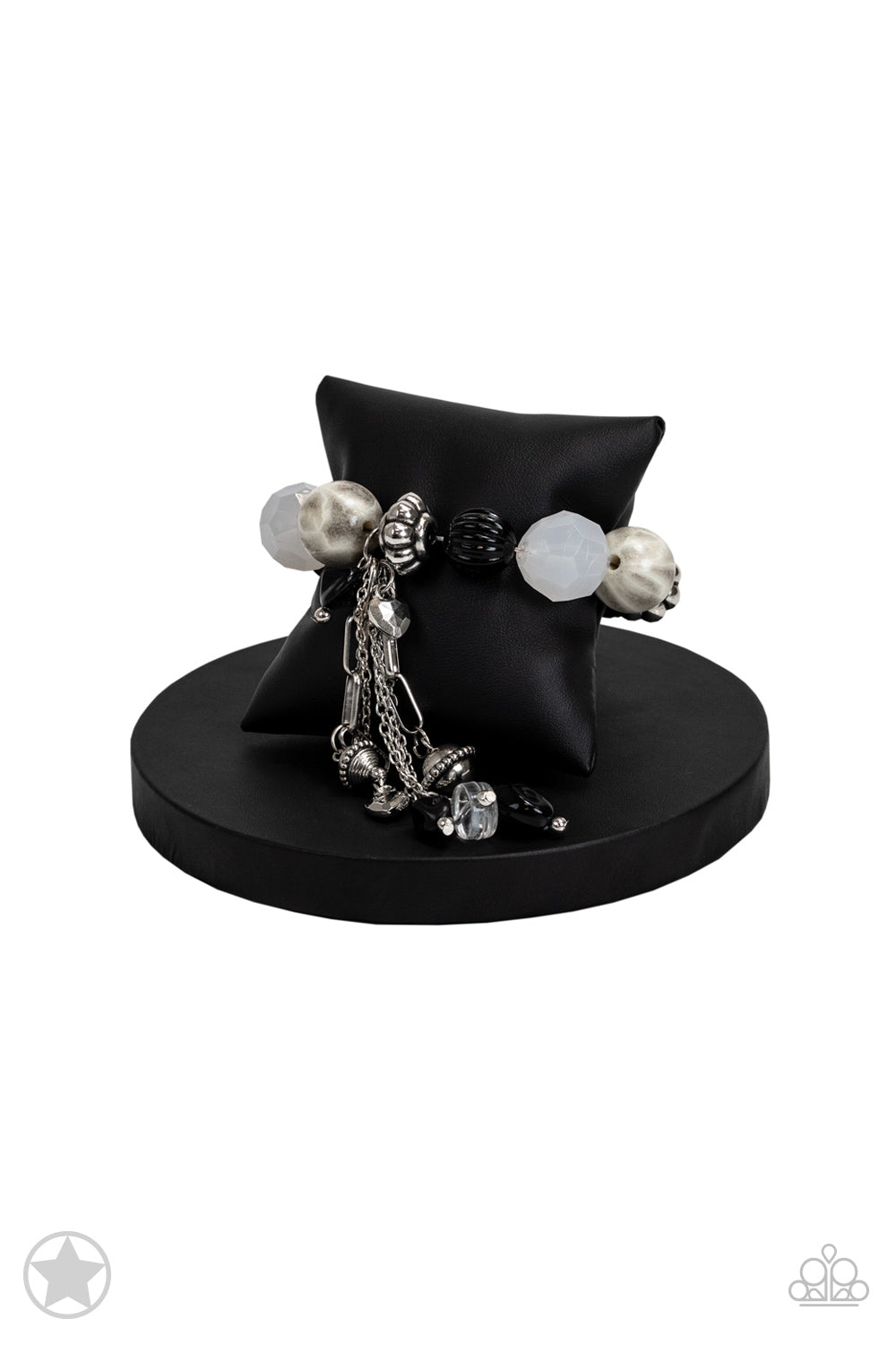 Break A Leg! - Black/White Necklace w/ matching bracelet