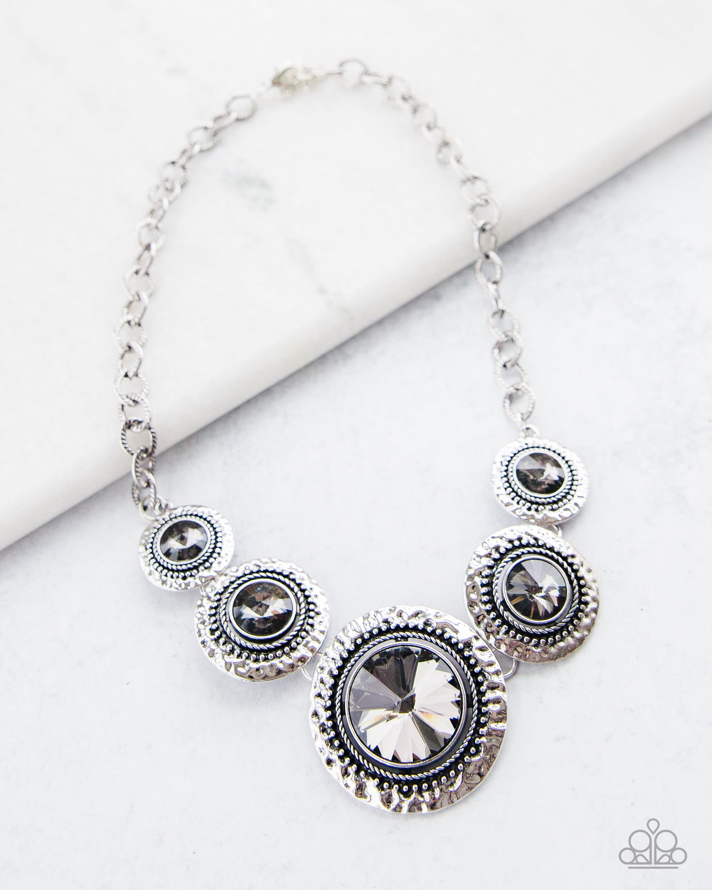 Global Glamour - Silver necklace set