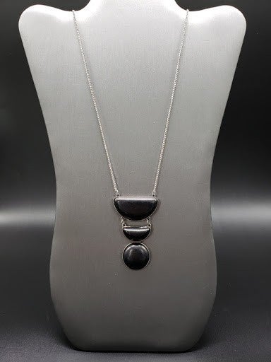 Desert Mason - Black stone necklace