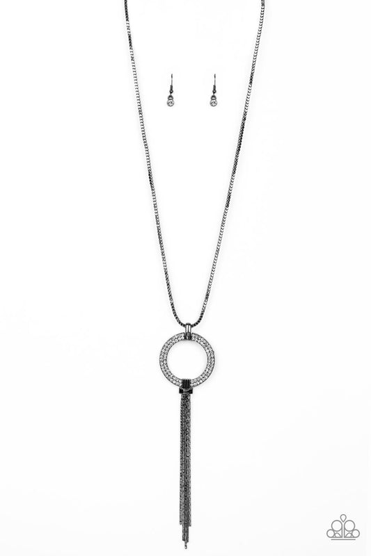 NOT A HEIR OUT OF PLACE - BLACK/GUNMETAL NECKLACE