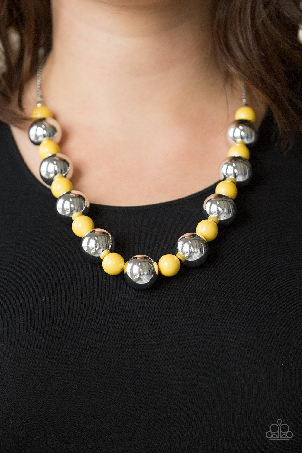 Top Pop - yellow necklace