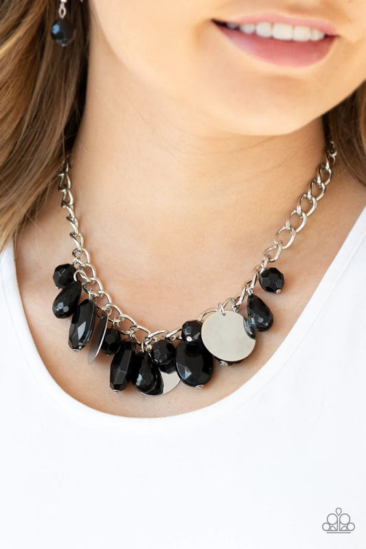 Treasure Shore - black necklace