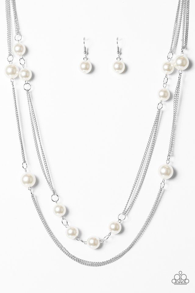 My Main GLAM - White pearl necklace