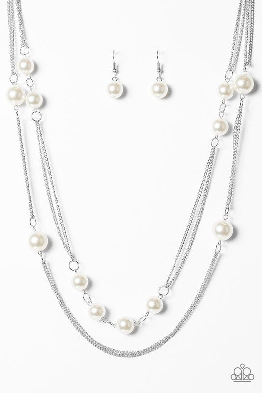My Main GLAM - White pearl necklace