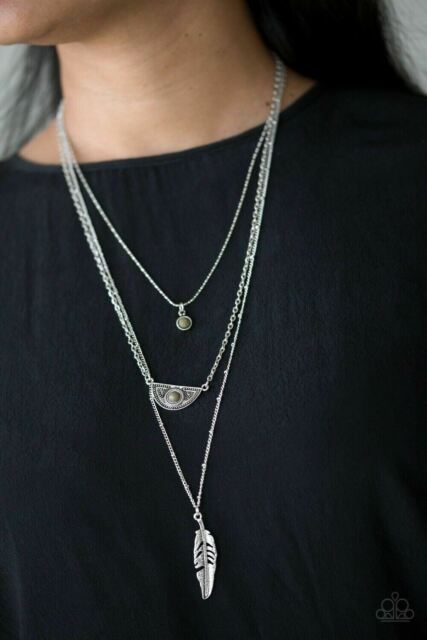 Sahara Sparrow - Green necklace set