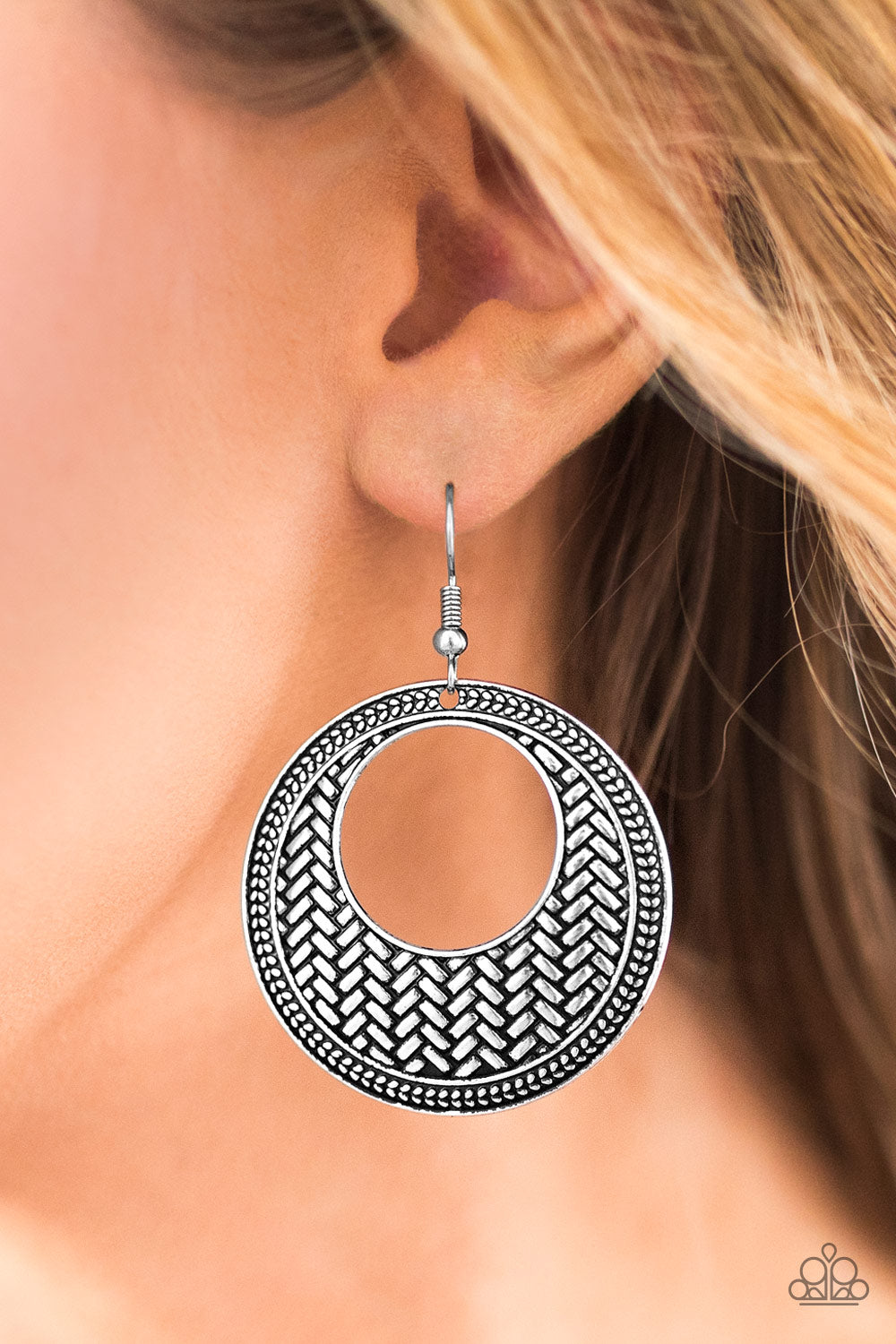 Tahiti Traveler - Silver earrings